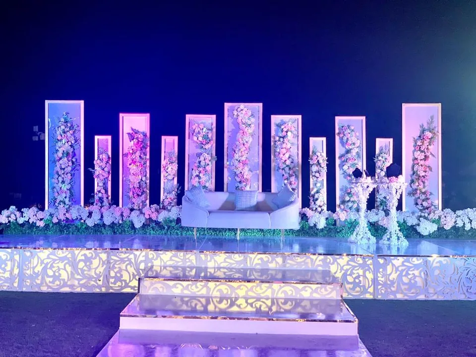 Stages & podiums by Sada Events, Dubai